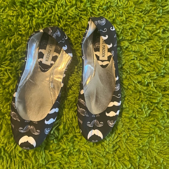 Steve Madden heaven mustache flats shoes size 6M - Picture 5 of 10